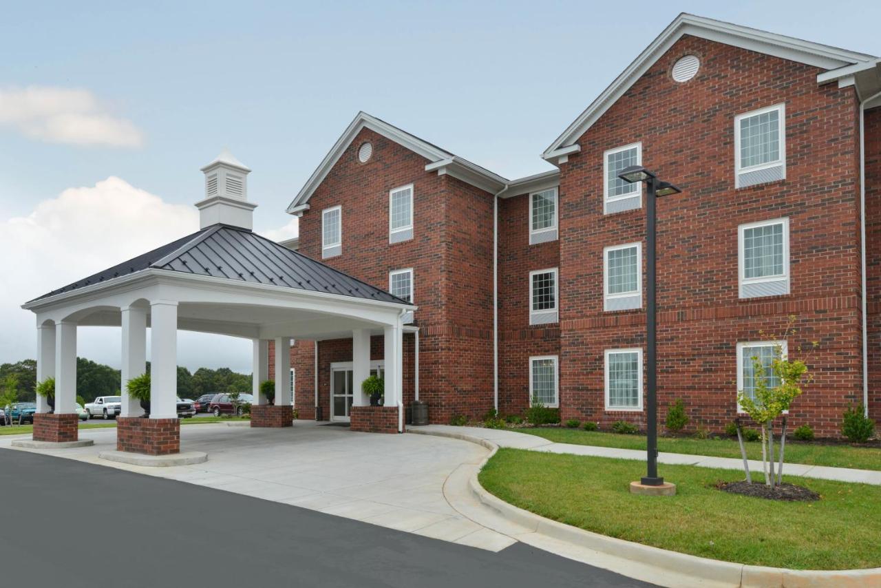 Appomattox Inn And Suites 外观 照片