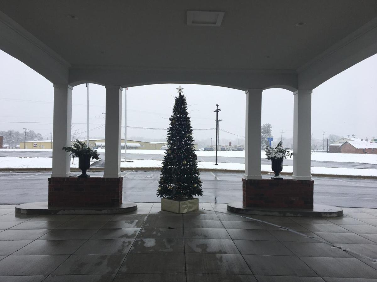 Appomattox Inn And Suites 外观 照片